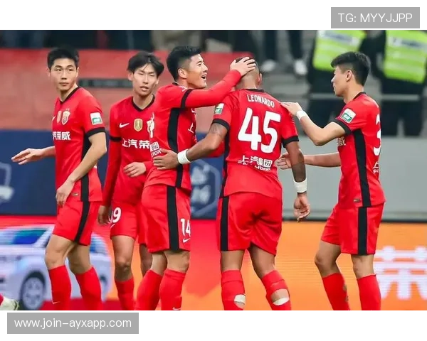 上海海港新赛季备战开启，主帅重点调整防线问题